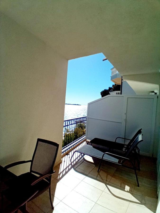 Tribalj Apartment Luna Tribunj מראה חיצוני תמונה