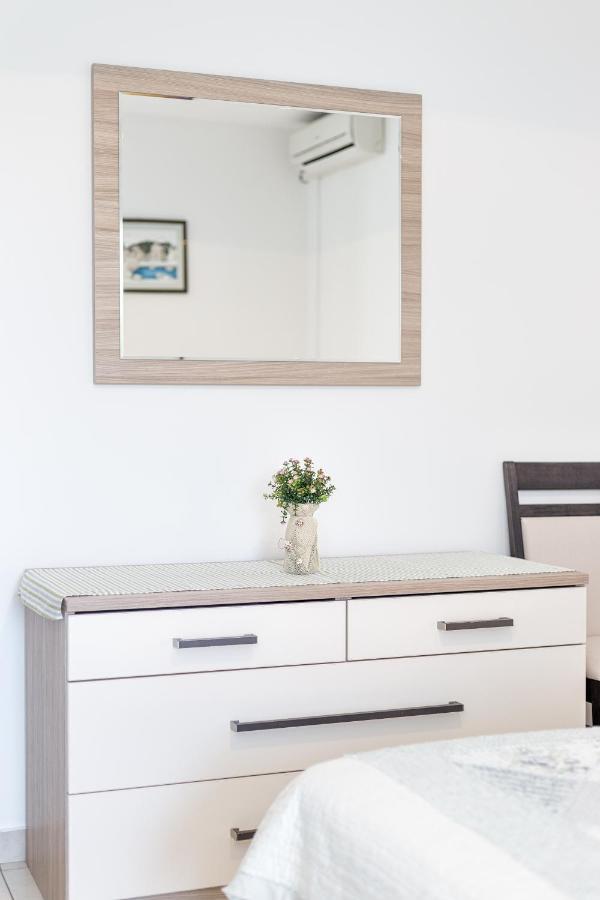 Tribalj Apartment Luna Tribunj מראה חיצוני תמונה